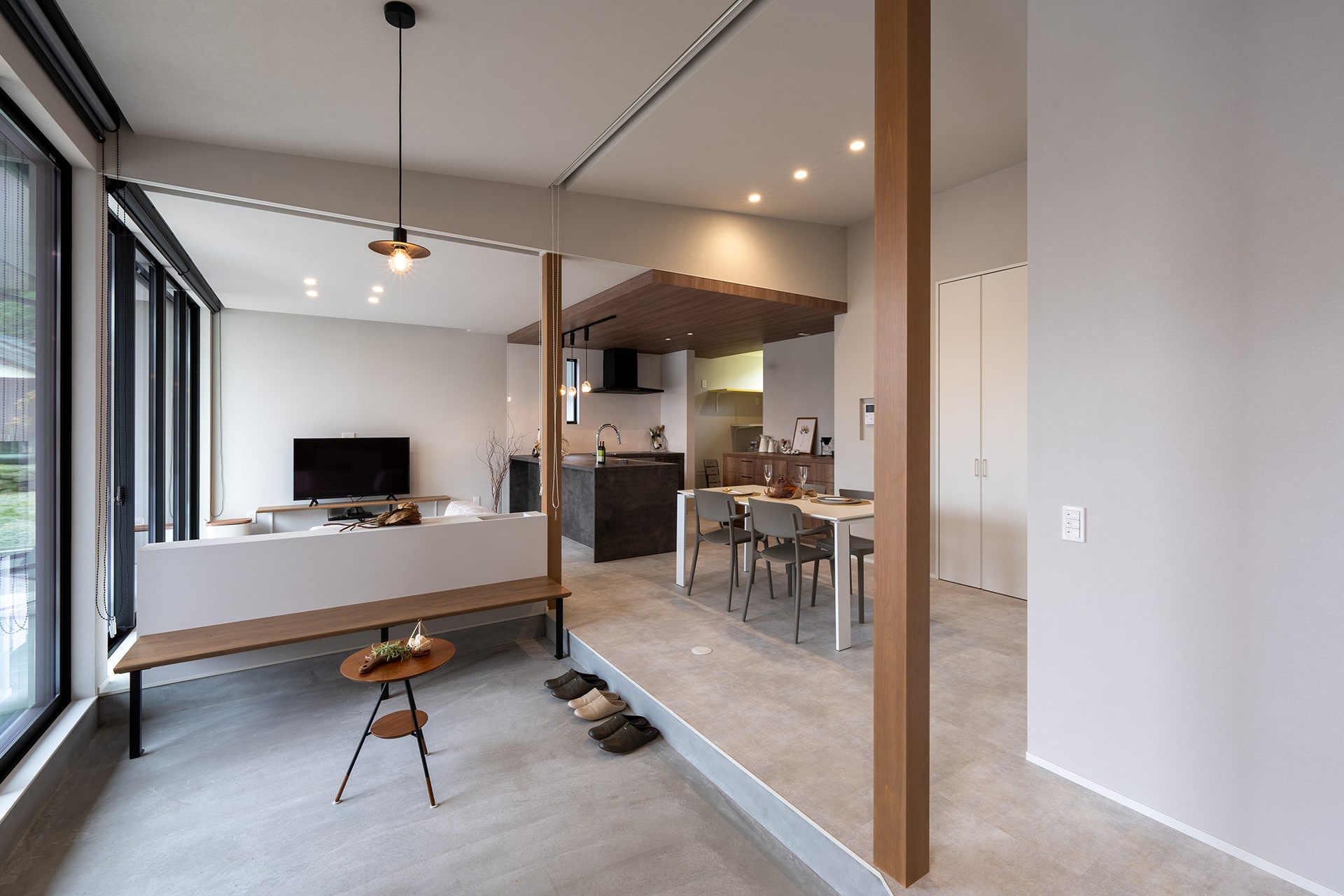 中と外がつながる平屋