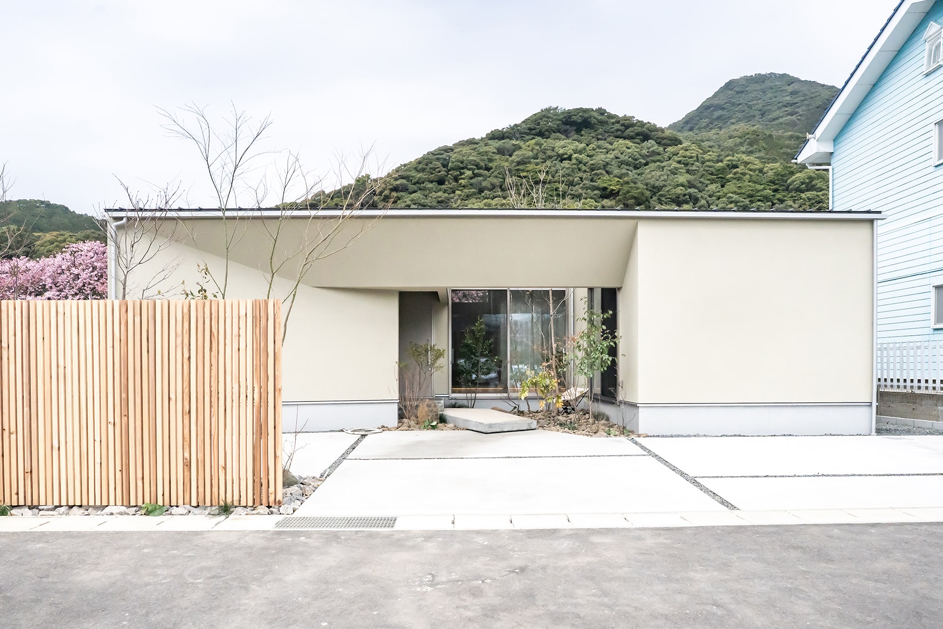 境界が曖昧な平屋